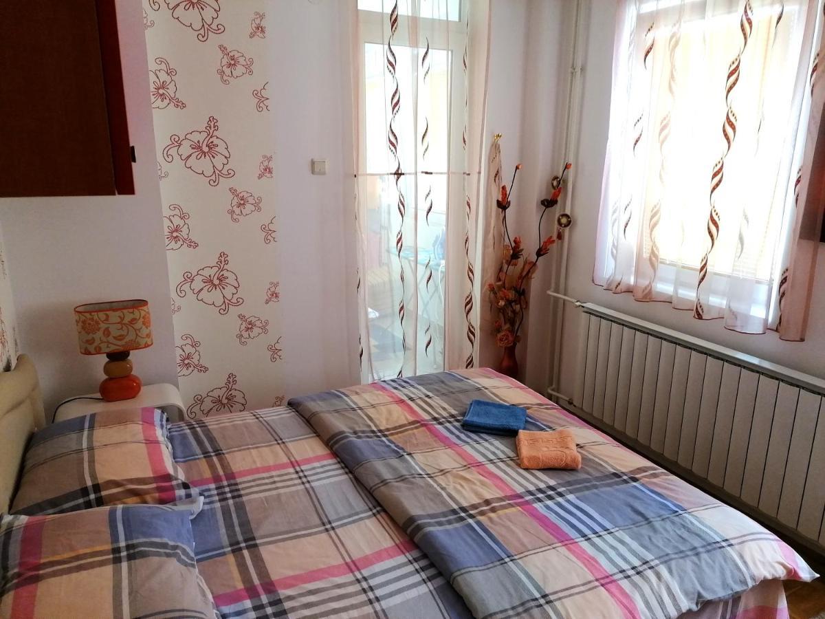 Apartman Nena Nova Varos Luaran gambar