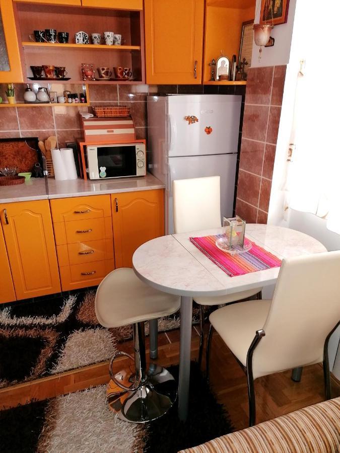 Apartman Nena Nova Varos Luaran gambar