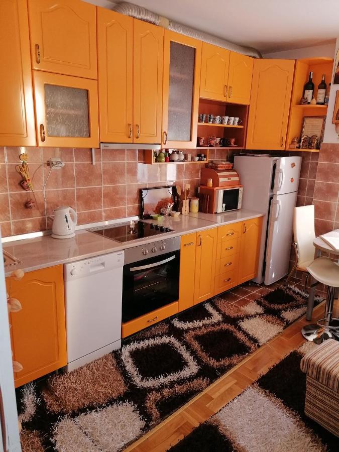Apartman Nena Nova Varos Luaran gambar
