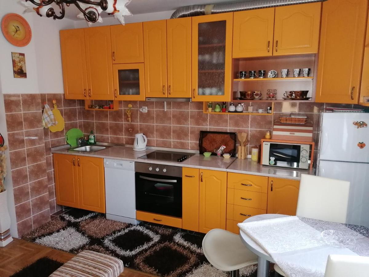 Apartman Nena Nova Varos Luaran gambar